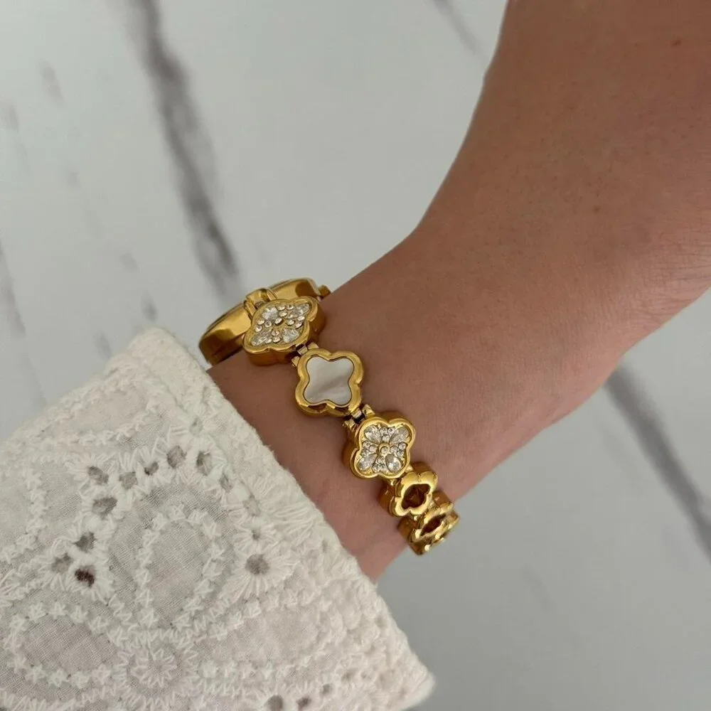SKU0154 Casual Gold White Women Fashion Watch Bracelet Stainless steel +gift bag